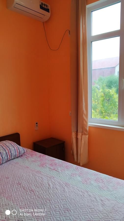 Гостевой дом V gostyah u Emmy Guesthouse Гагра-18