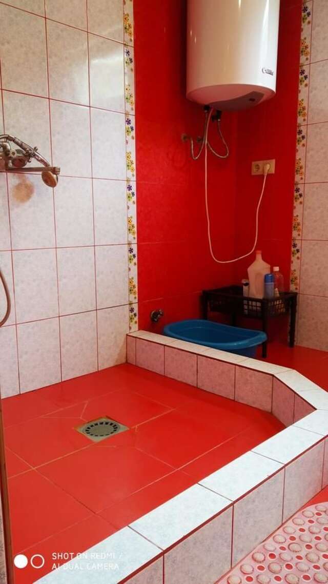 Гостевой дом V gostyah u Emmy Guesthouse Гагра-11